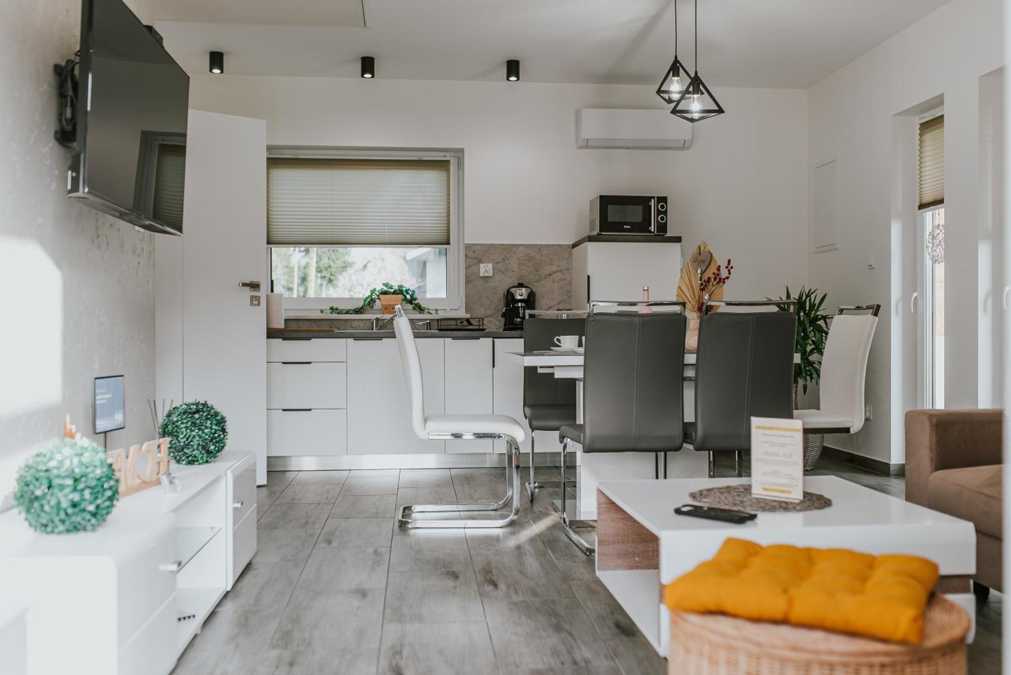 Apartamenty Las Zator Εξωτερικό φωτογραφία